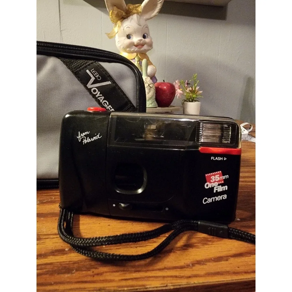 Vintage Polaroid 35mm One Film Auto Focus Point Camera With Manual & Case